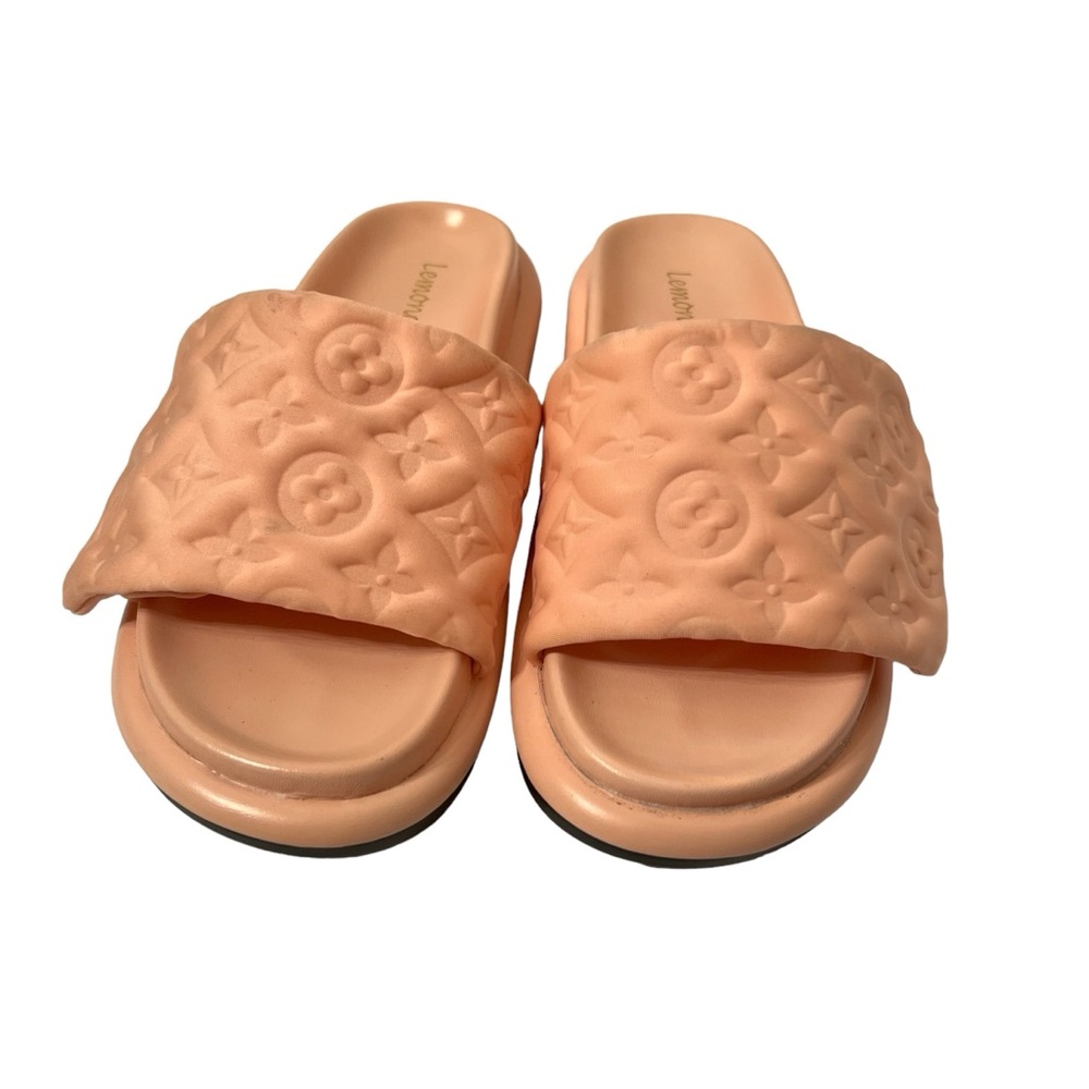 Lemonade Embossed Peach Slide Flat Sandals Size 6 NWOT